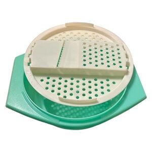 Vintage Tupperware Grater Shredder Slicer 786-1 Green White 2 Pieces